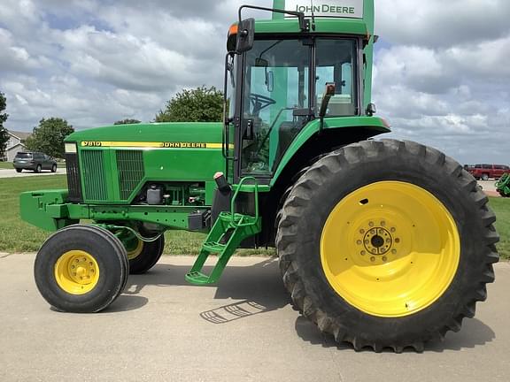Image of John Deere 7810 equipment image 3