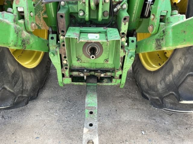 Image of John Deere 7810 equipment image 4