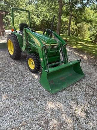 Image of John Deere 790 Primary image
