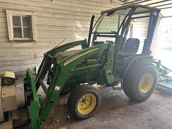 Image of John Deere 790 equipment image 1