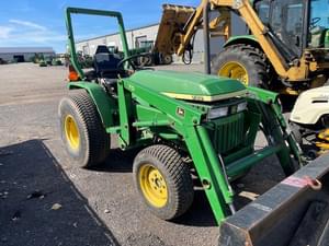 2002 John Deere 790 Image