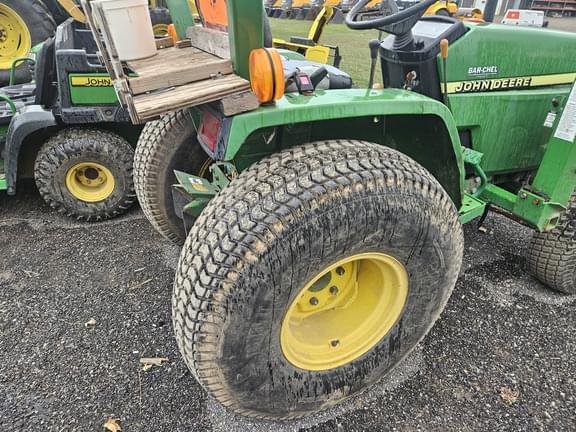 Image of John Deere 790 equipment image 2