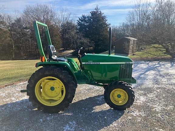 Image of John Deere 790 equipment image 1