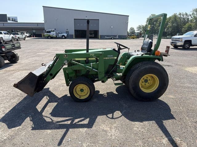 Image of John Deere 790 equipment image 1