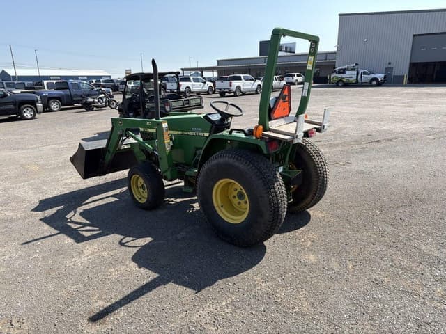 Image of John Deere 790 equipment image 2