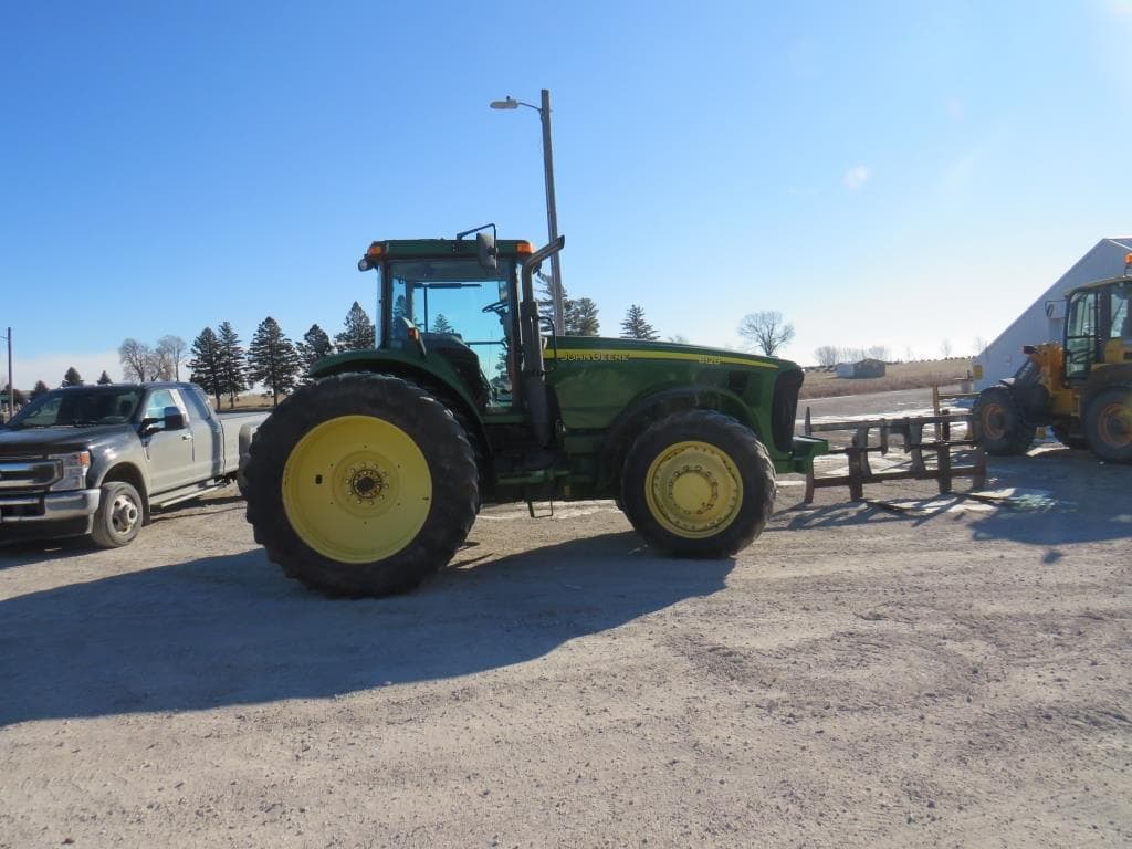 Image of John Deere 8120 Primary image