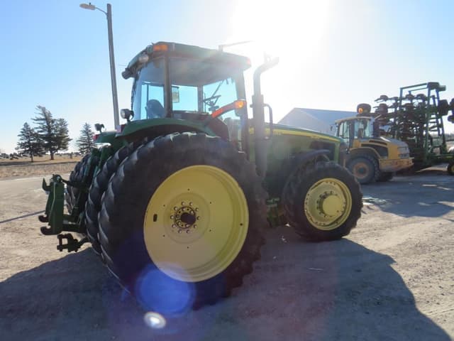 Image of John Deere 8120 equipment image 2