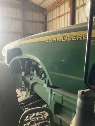 Image of John Deere 8120 equipment image 2