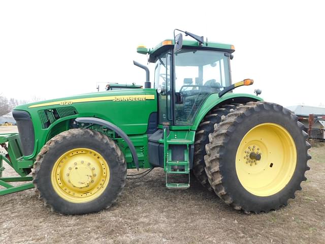 Image of John Deere 8120 equipment image 1