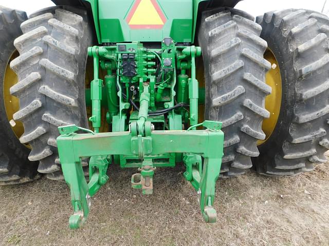 Image of John Deere 8120 equipment image 4