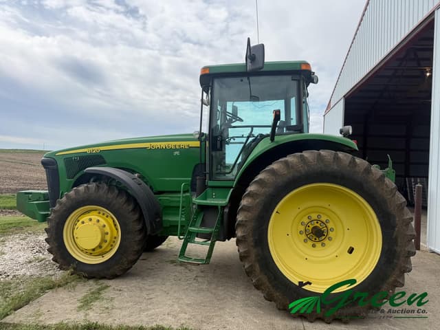 Image of John Deere 8120 equipment image 1