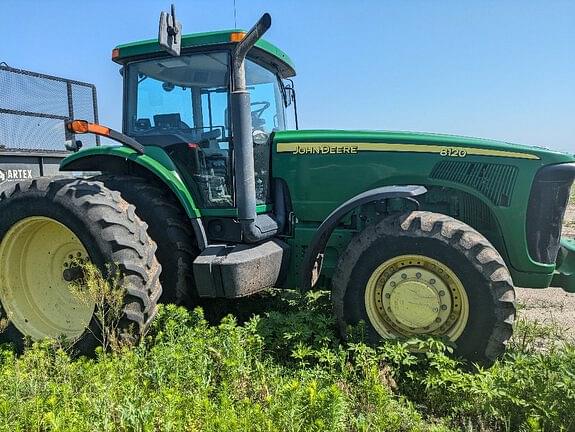 Image of John Deere 8120 equipment image 4