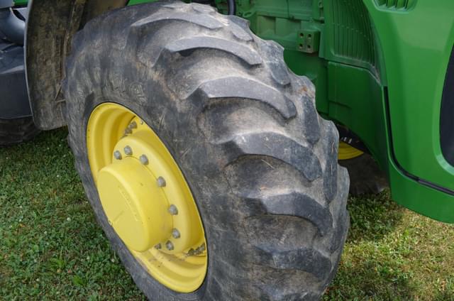 Image of John Deere 8120 equipment image 3