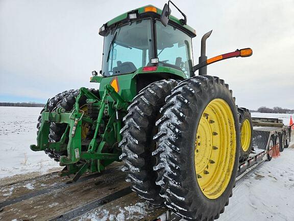 Image of John Deere 8210 equipment image 3