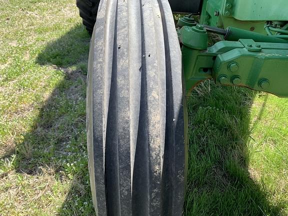 Image of John Deere 8220 equipment image 4