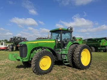 Main image John Deere 8220
