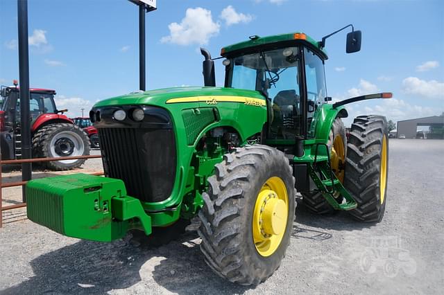 Image of John Deere 8320 equipment image 2