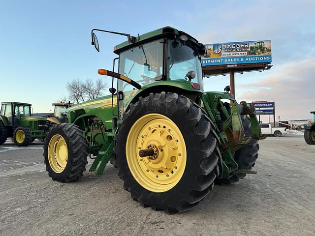 Image of John Deere 8320 equipment image 3