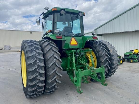 Image of John Deere 8320 equipment image 1