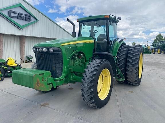 Image of John Deere 8320 equipment image 2