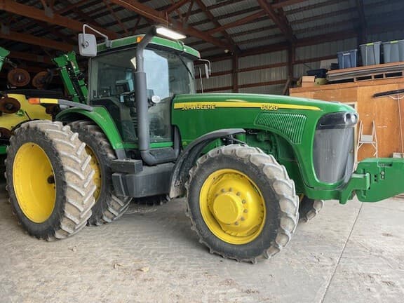 Image of John Deere 8320 Primary image
