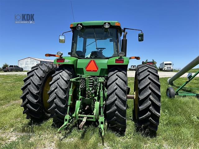 Image of John Deere 8320 equipment image 3