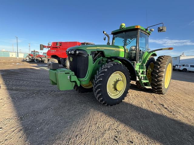 Image of John Deere 8320 equipment image 2