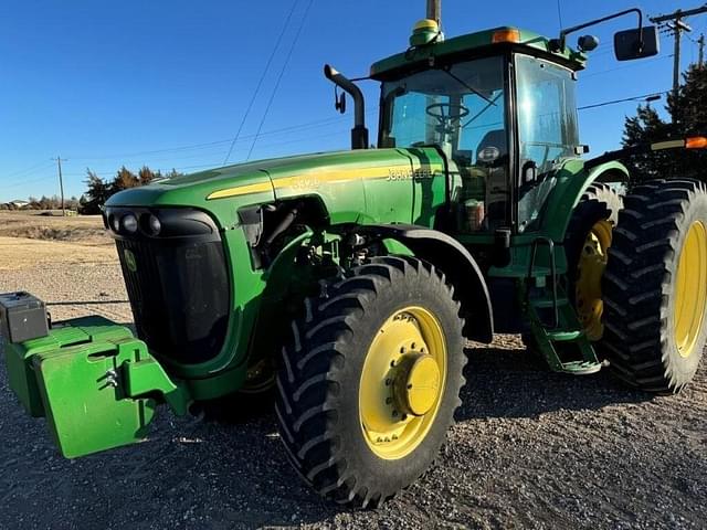 Image of John Deere 8320 equipment image 1