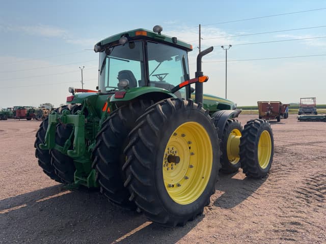 Image of John Deere 8320 equipment image 3