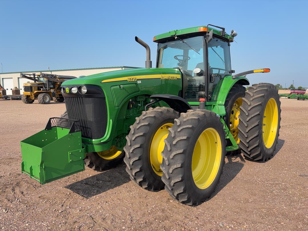 Image of John Deere 8320 Primary image