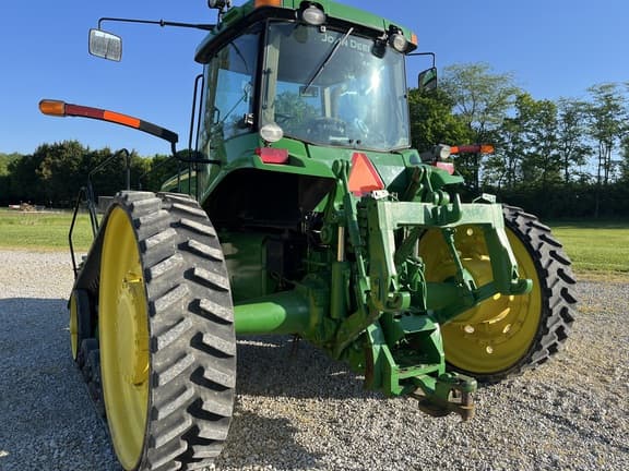 Image of John Deere 8320T equipment image 2