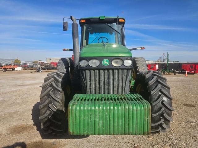 Image of John Deere 8330 equipment image 1