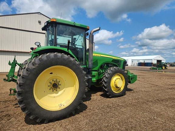 Image of John Deere 8420 equipment image 1