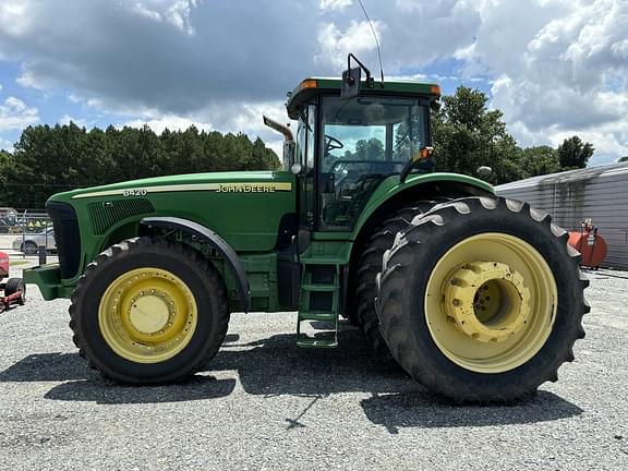 Image of John Deere 8420 equipment image 1