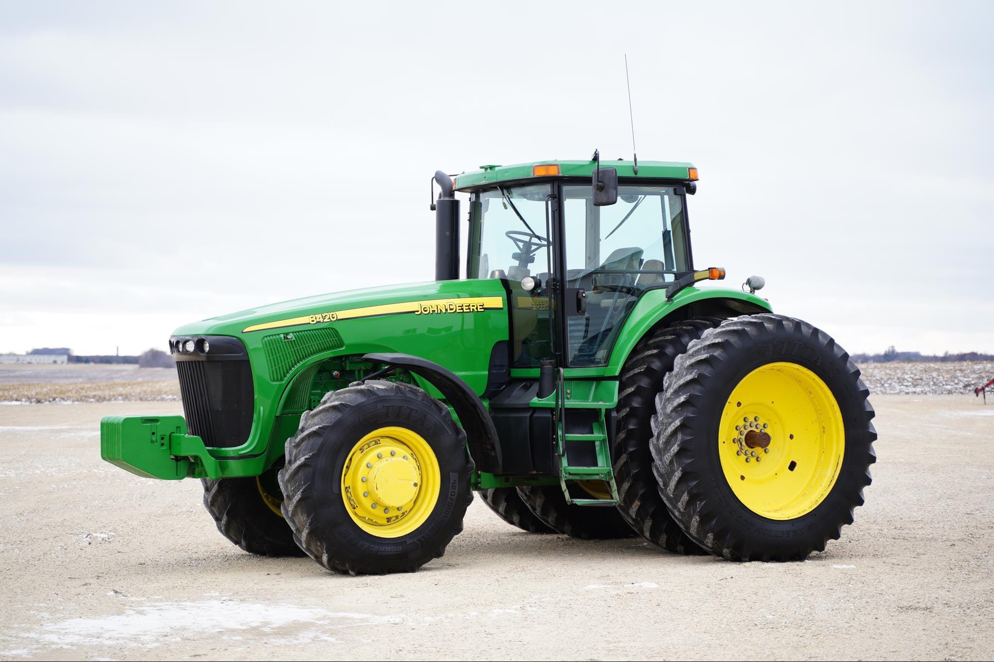 2002 John Deere 8420 Equipment Image0