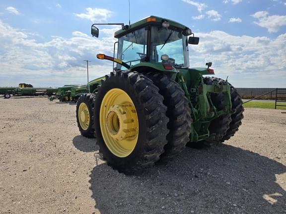 Image of John Deere 8420 equipment image 2