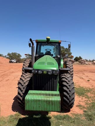 Image of John Deere 8420 equipment image 1