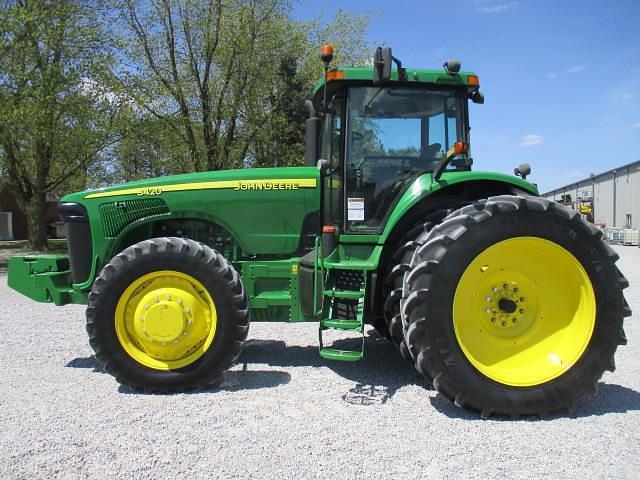 Image of John Deere 8420 equipment image 2