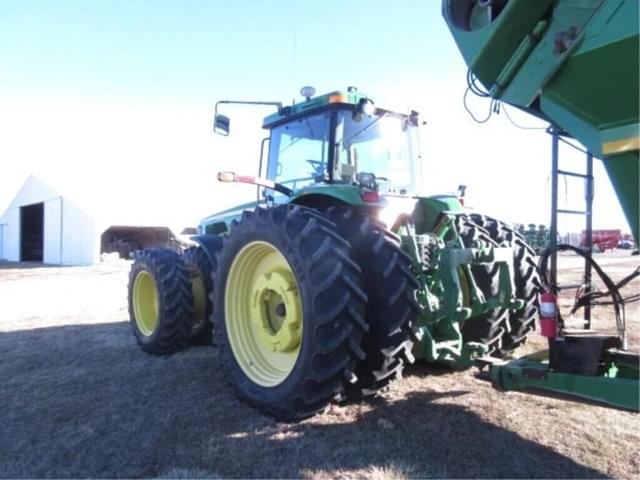 Image of John Deere 8420 equipment image 3