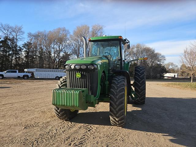 Image of John Deere 8420 equipment image 2