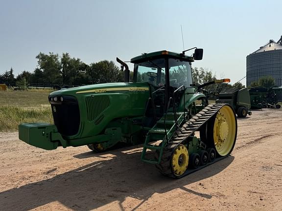 Image of John Deere 8420T equipment image 1