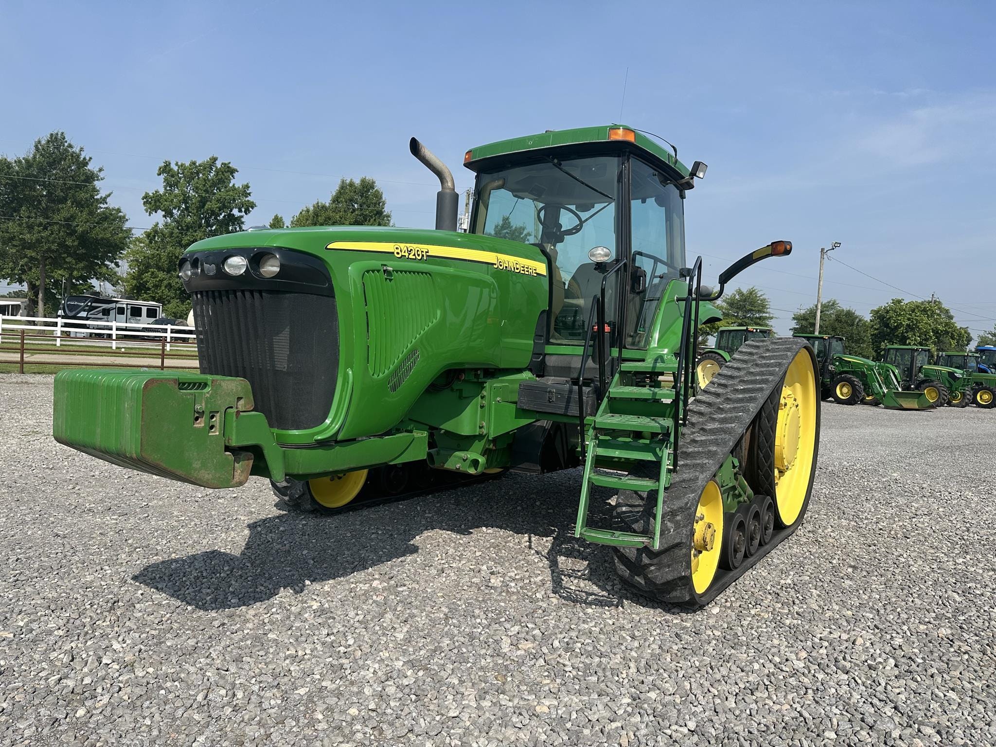 2002 John Deere 8420T Equipment Image0