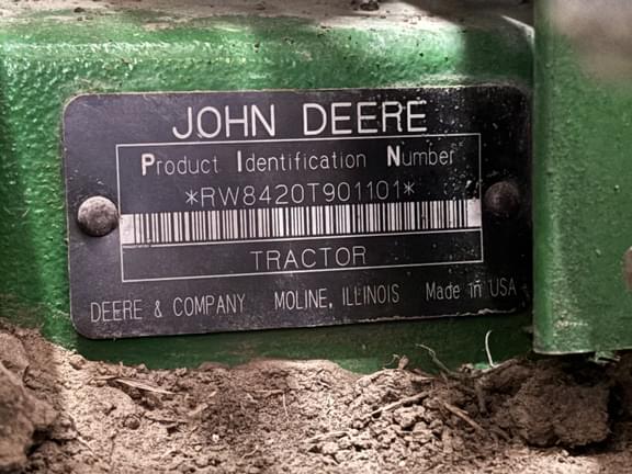 Image of John Deere 8420T equipment image 2