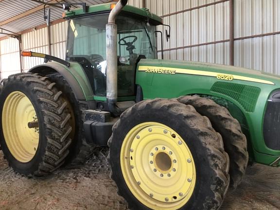Image of John Deere 8520 Primary image