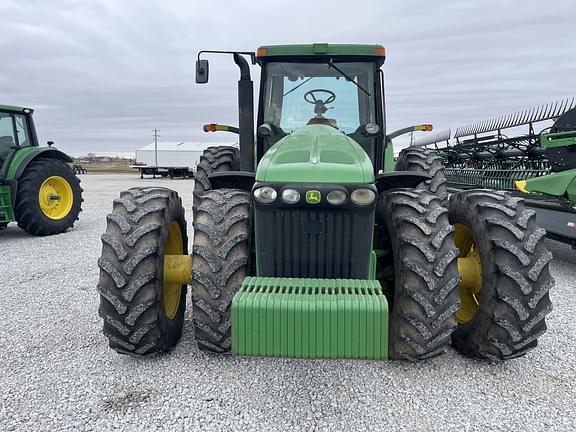 Image of John Deere 8520 equipment image 1