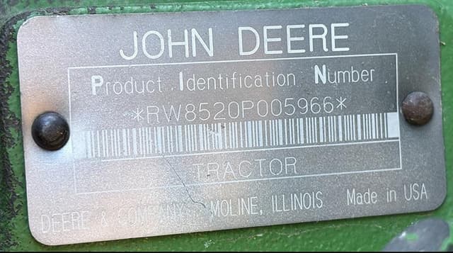 Image of John Deere 8520 equipment image 2