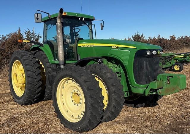 2002 John Deere 8520 Equipment Image0