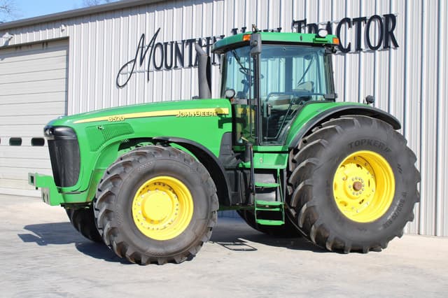 Image of John Deere 8520 equipment image 4