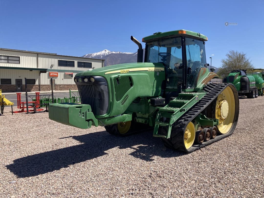 Image of John Deere 8520T Primary image