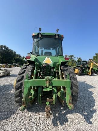 Image of John Deere 8520T equipment image 3